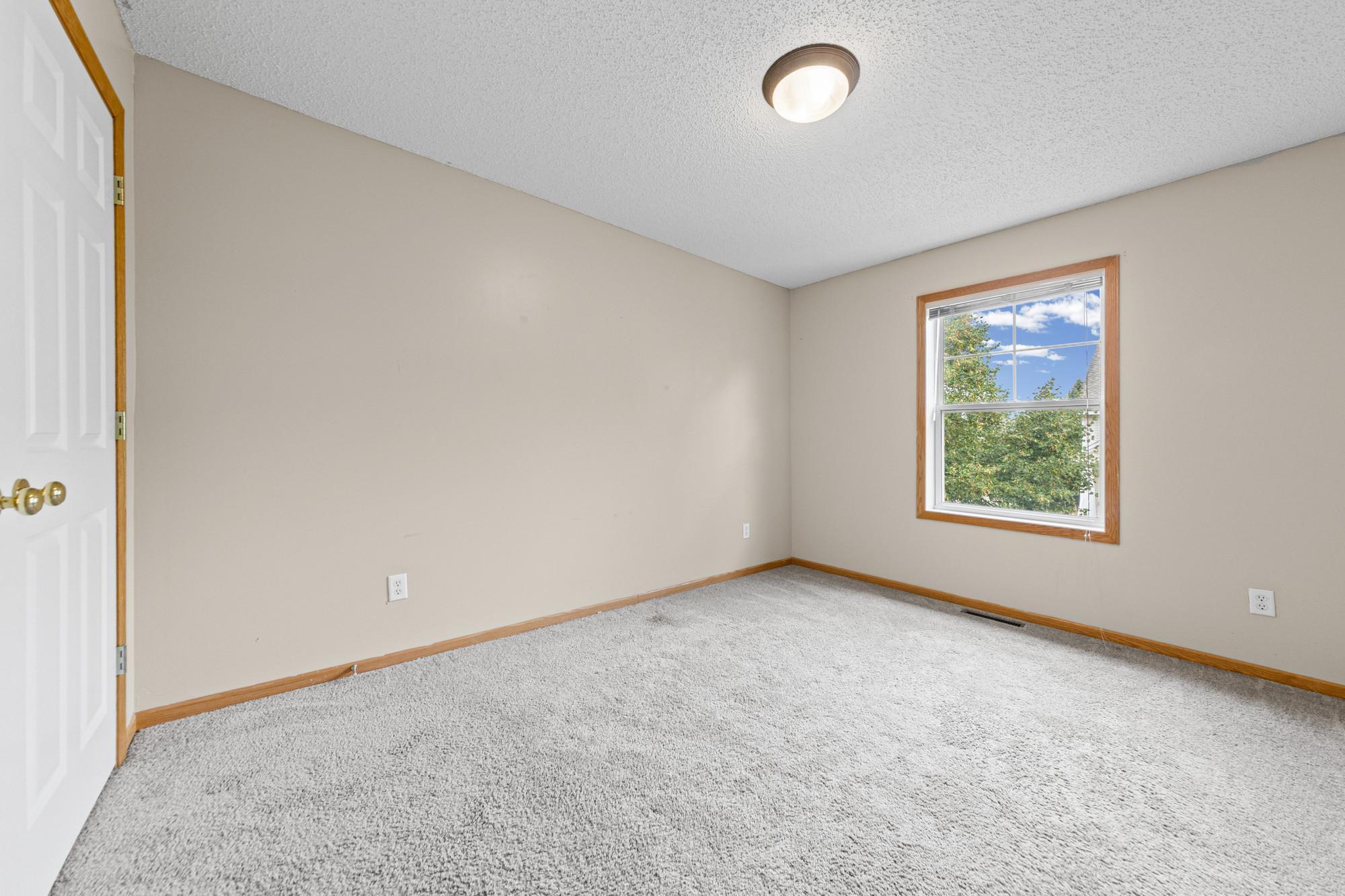 10856 Kingsfield Lane