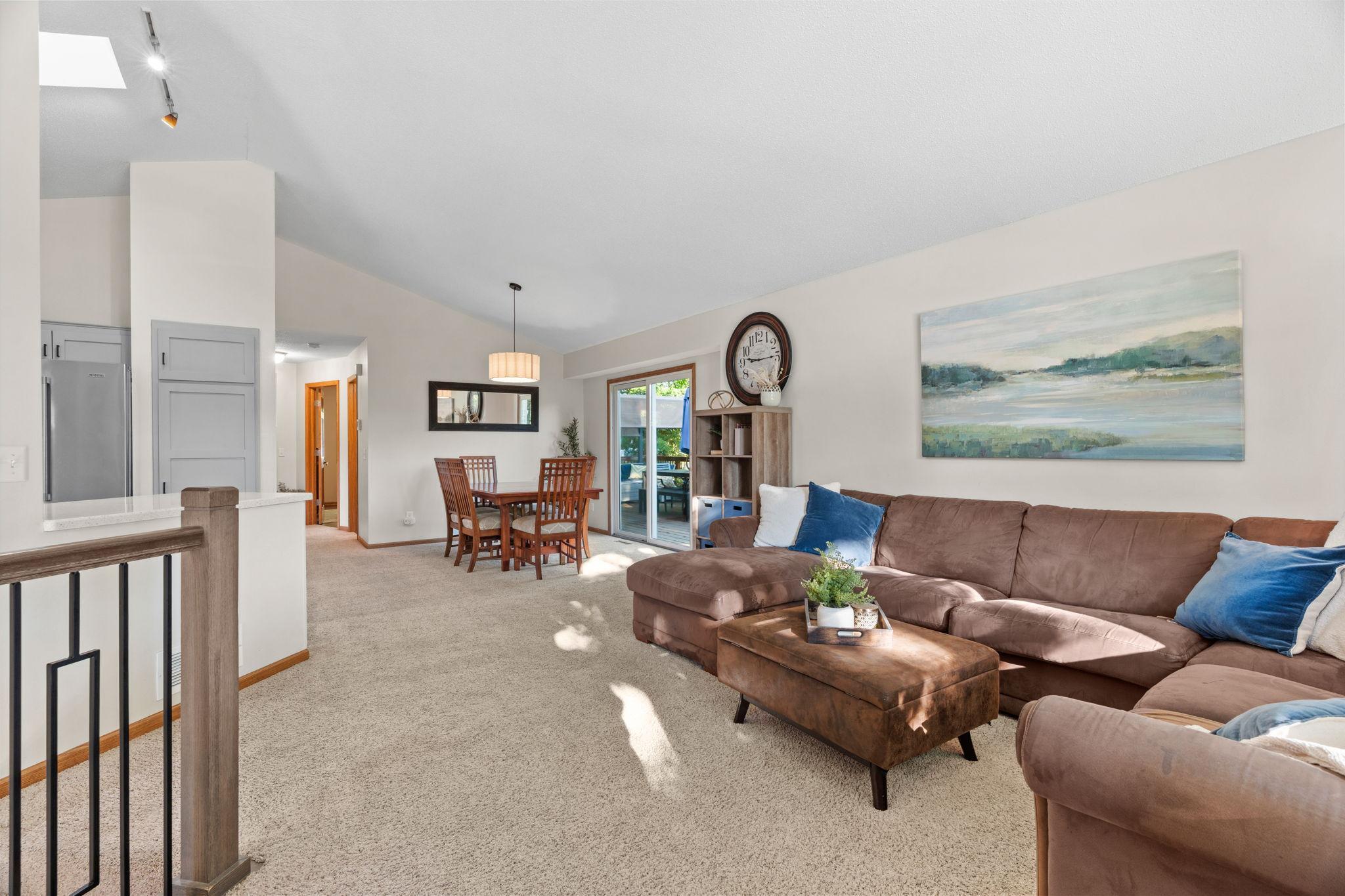 9545 Hillside Drive