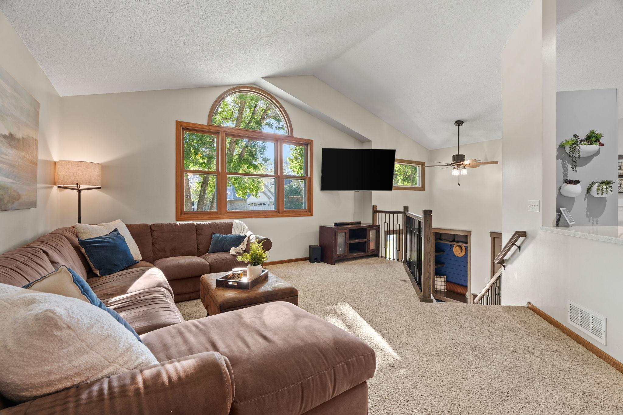 9545 Hillside Drive