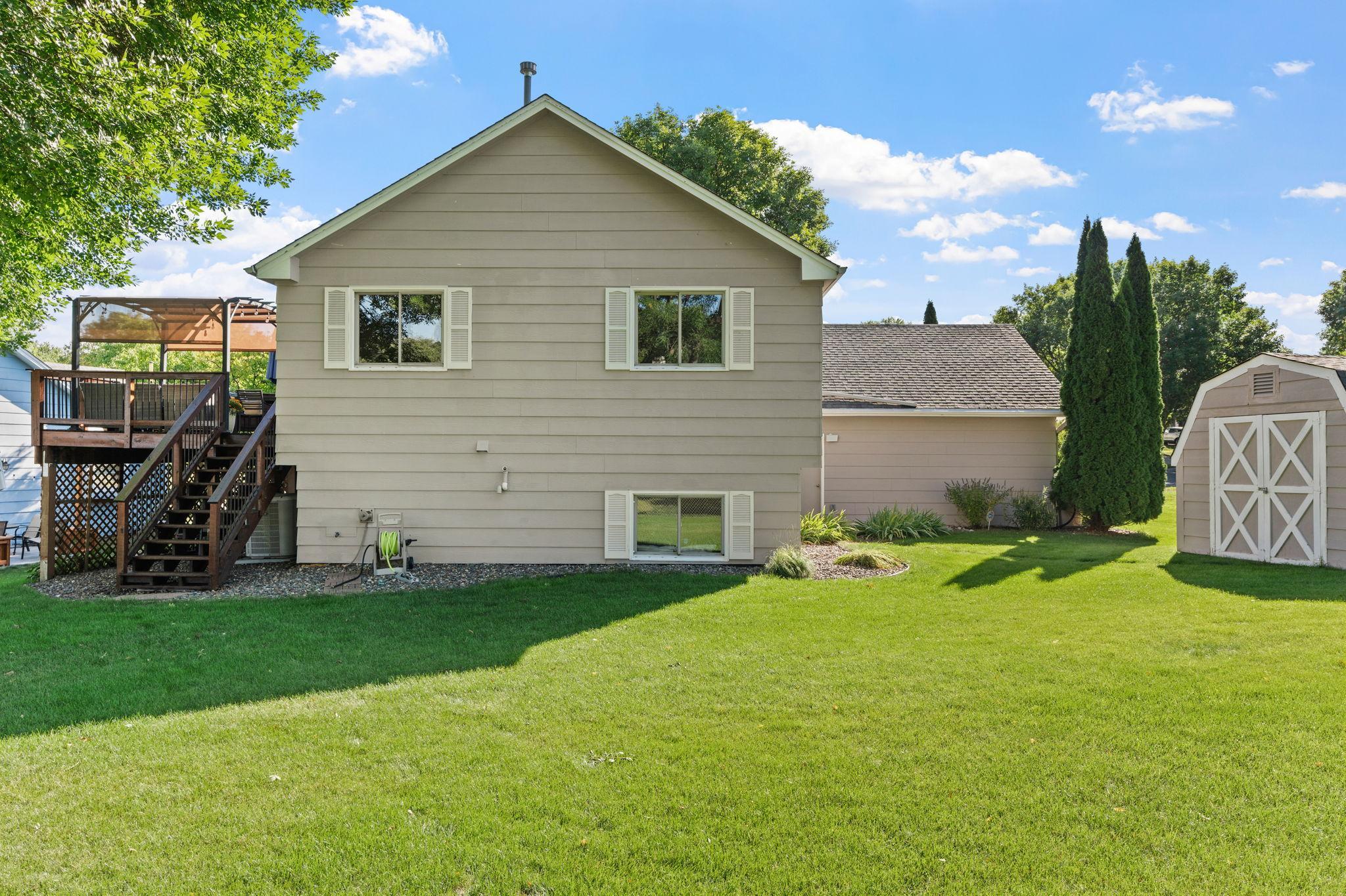 9545 Hillside Drive