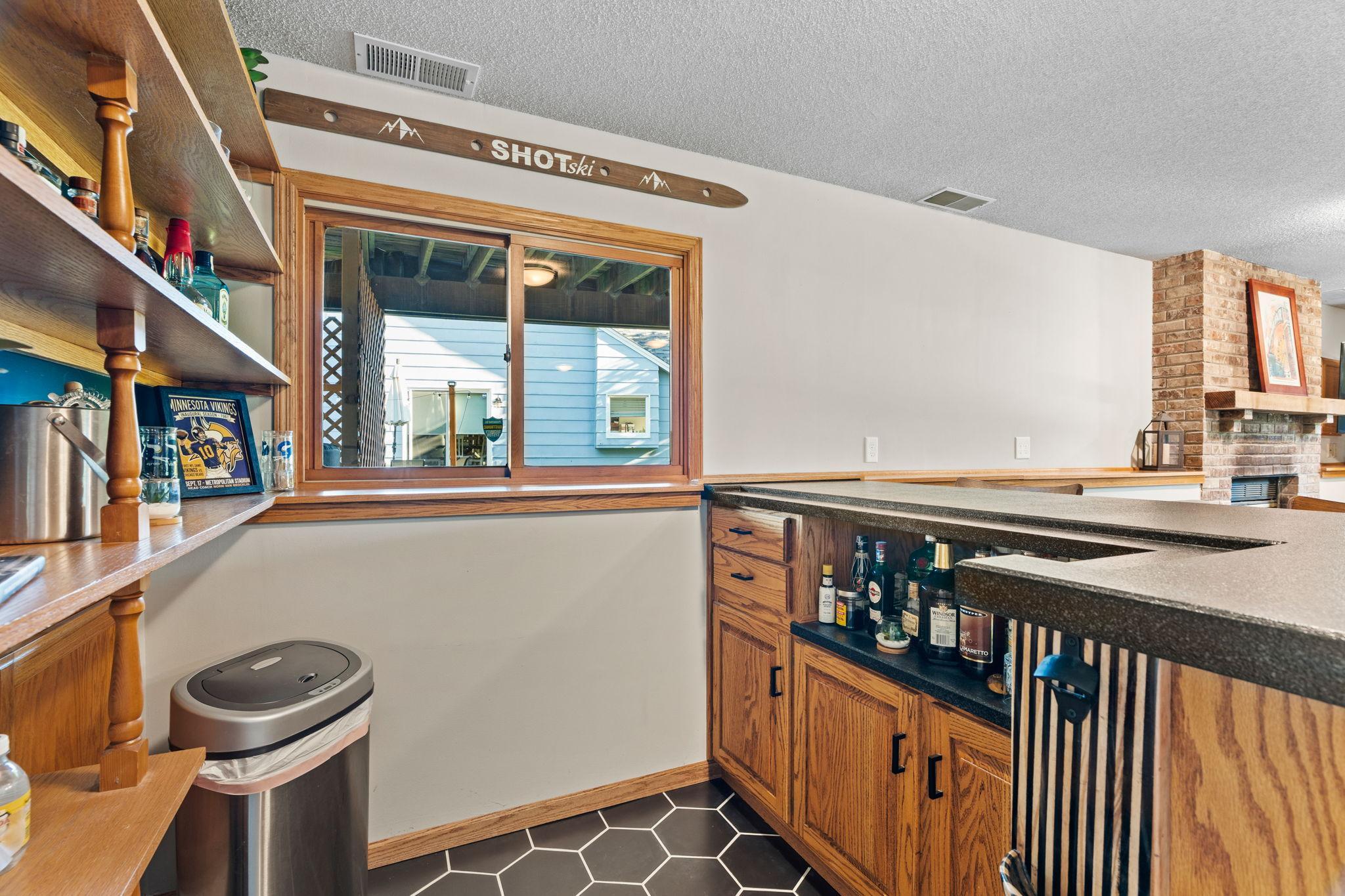 9545 Hillside Drive