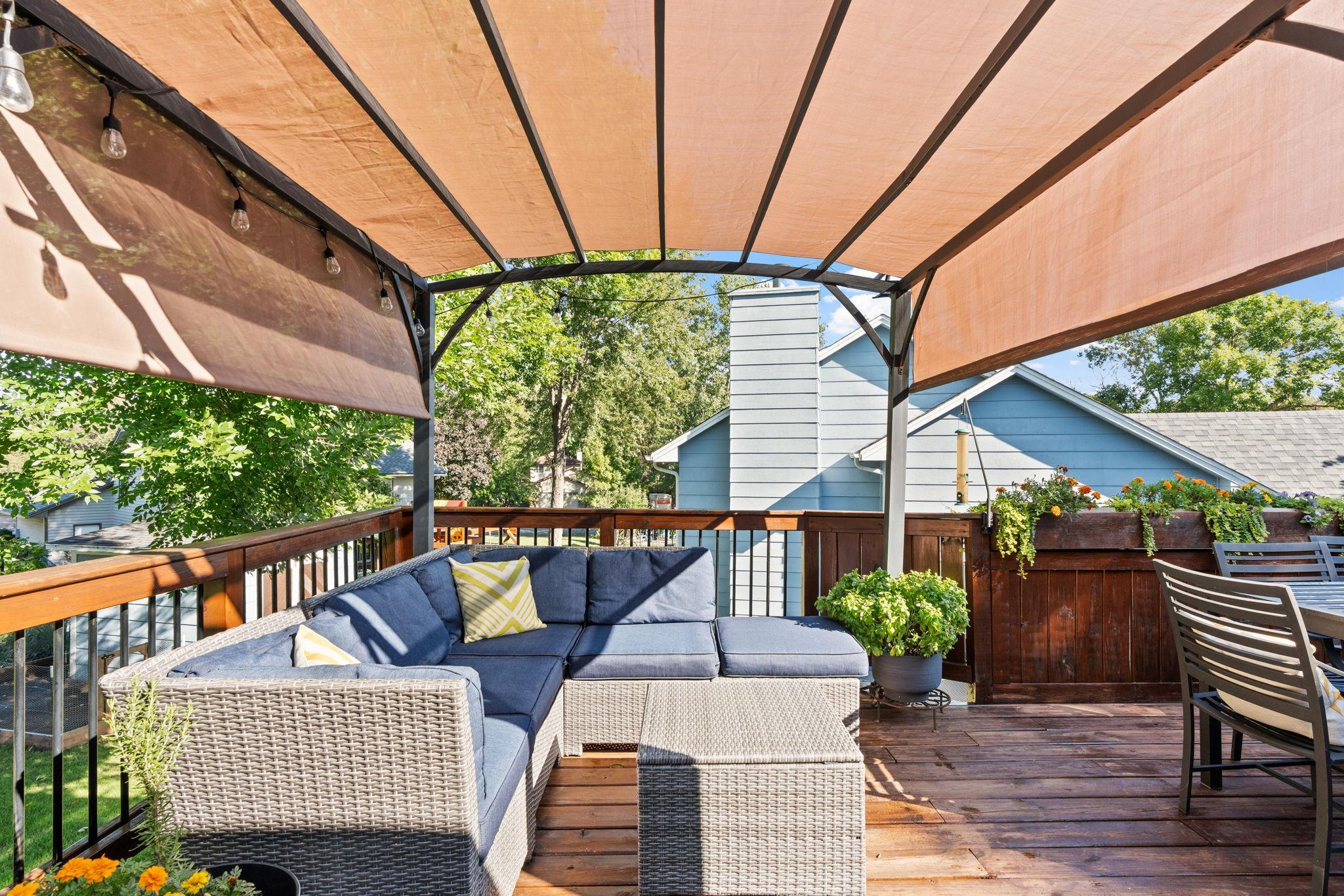 9545 Hillside Drive