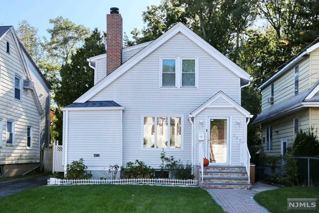 105 Catalpa Avenue