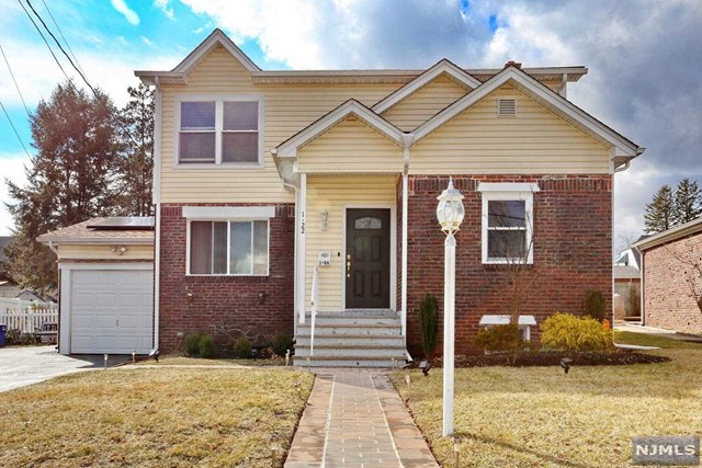 1-22 36th Street