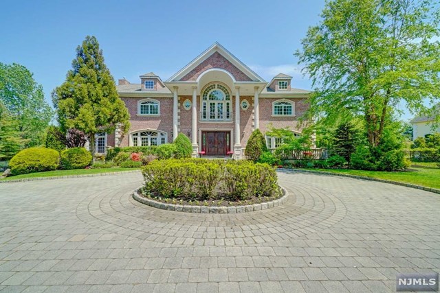10 Rionda Court