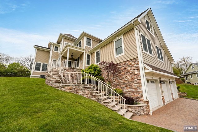 15 Sally Jean Court