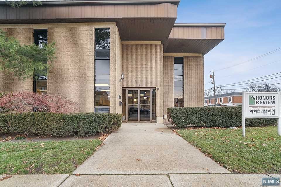 15 Central Avenue