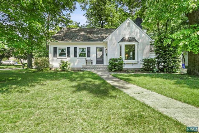 32 Standish Court