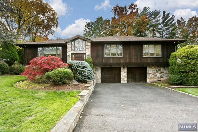 73 Merritt Drive