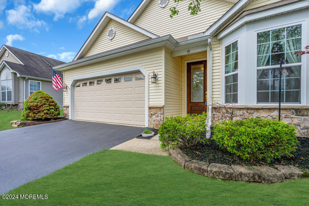 55 Country Walk Boulevard