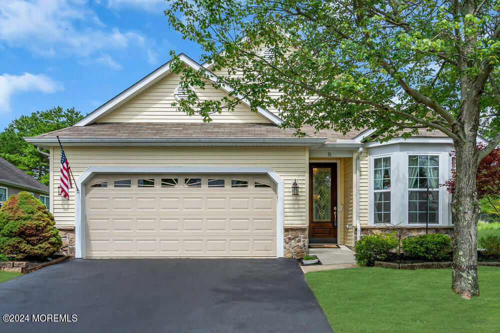 55 Country Walk Boulevard