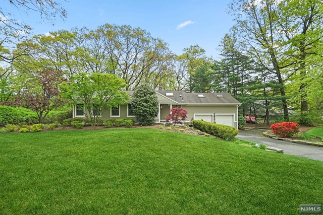 42 Stony Ridge Drive