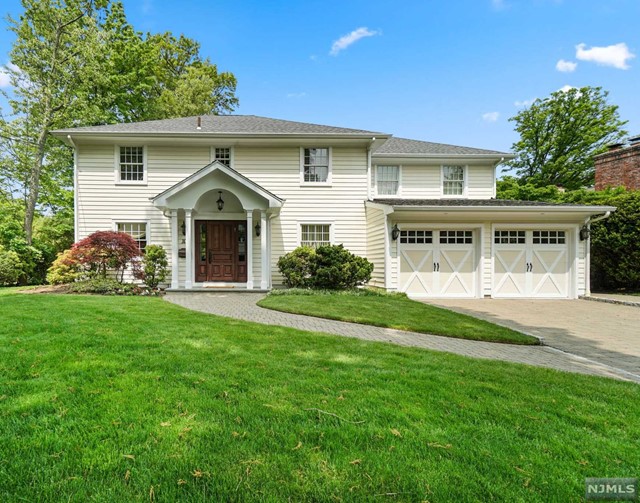 109 Thatcher Road