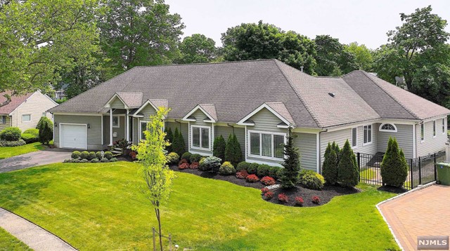 112 Owen Place