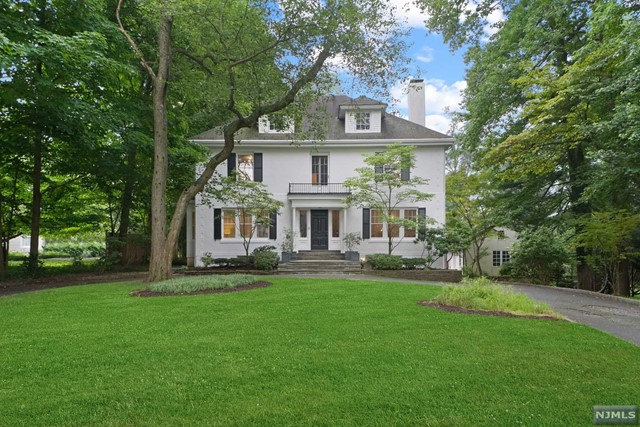 132 Westervelt Avenue