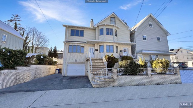 139 Corabelle Avenue