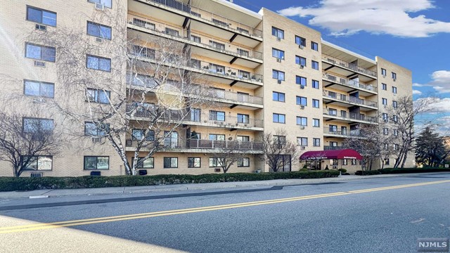 44 S Main Street 5H