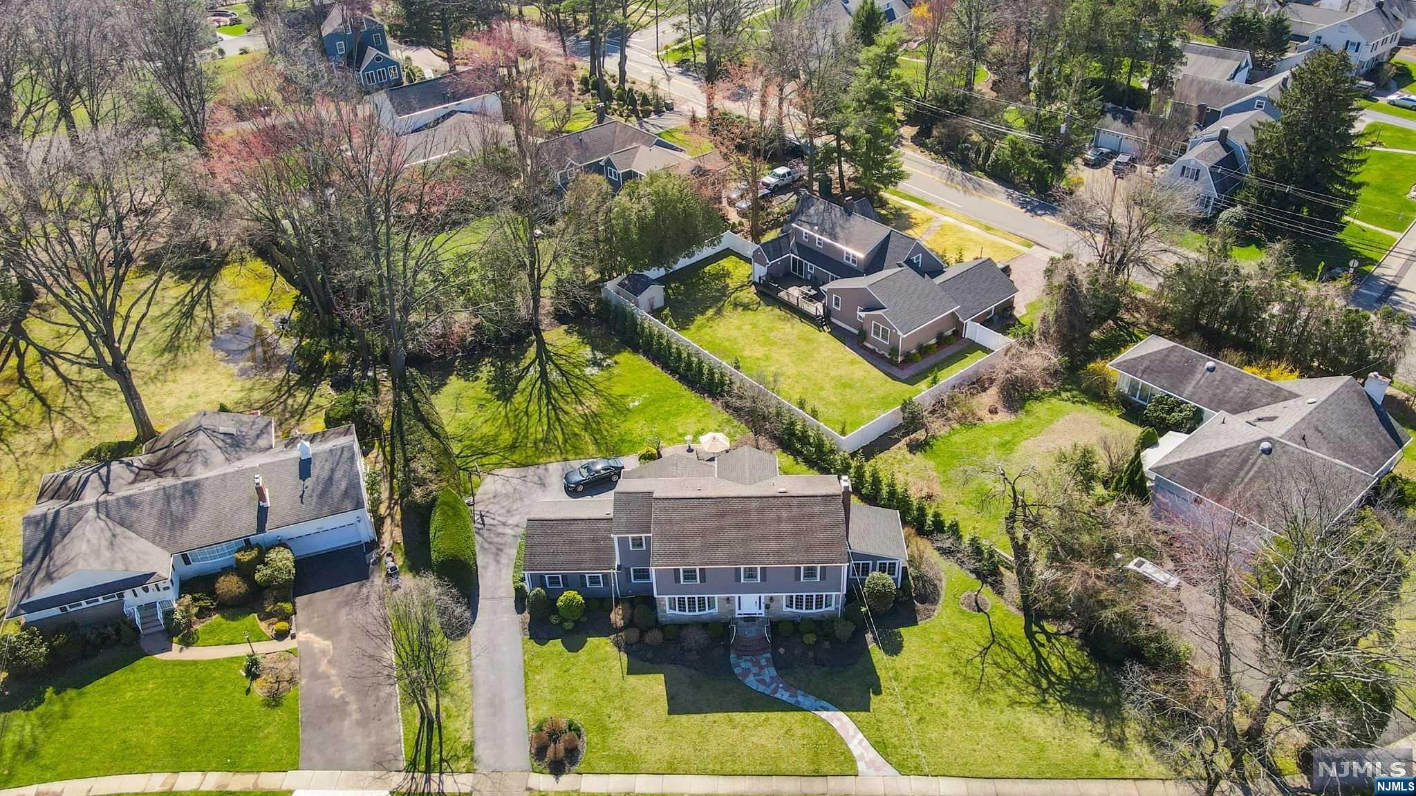 584 Seminole Street