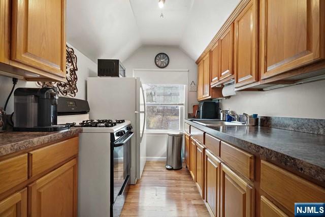 165 Jefferson Avenue