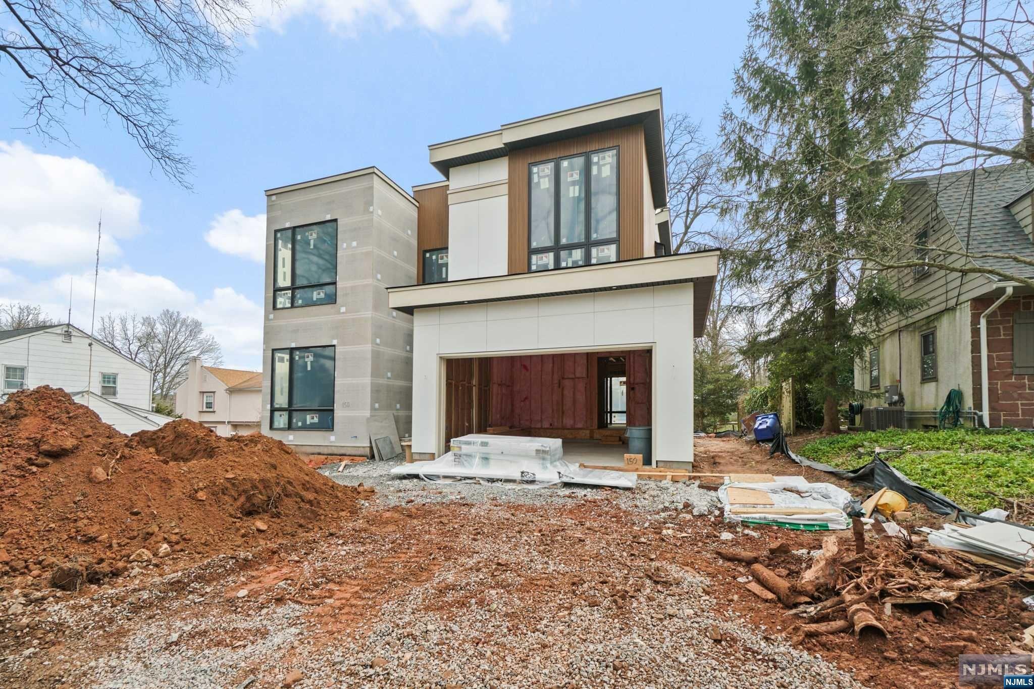 150 Sunset Lane