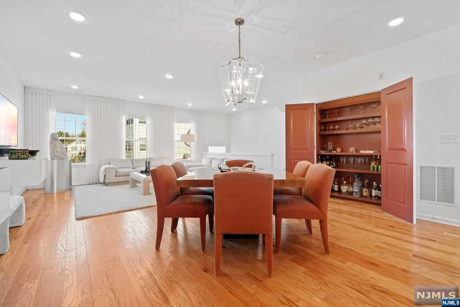 302 Orchard Terrace