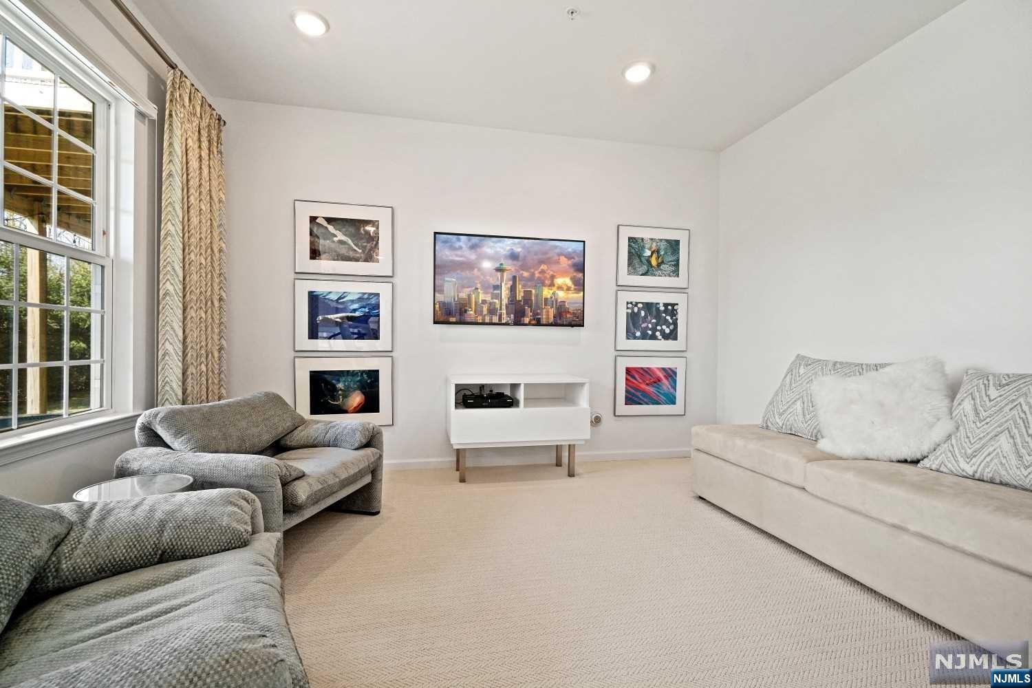 302 Orchard Terrace