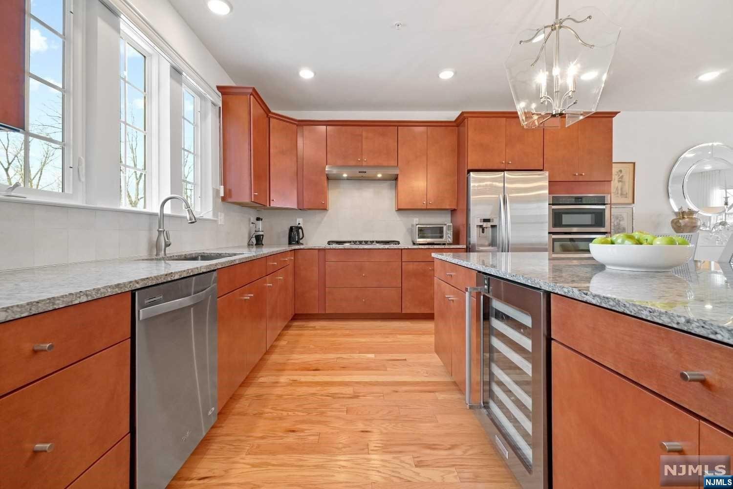 302 Orchard Terrace