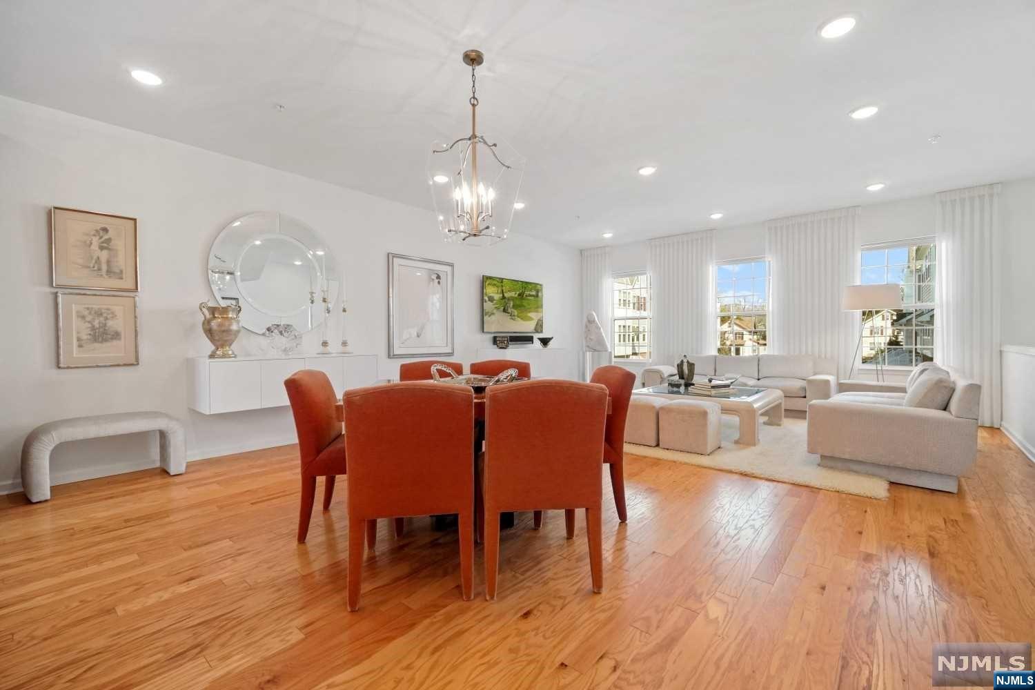 302 Orchard Terrace