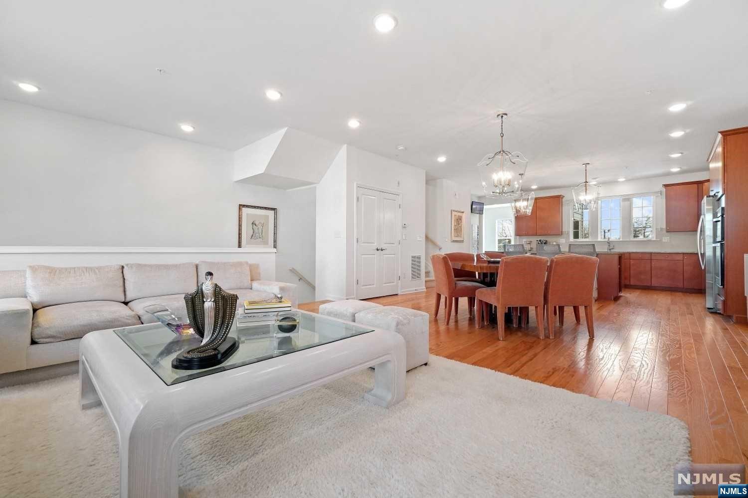 302 Orchard Terrace