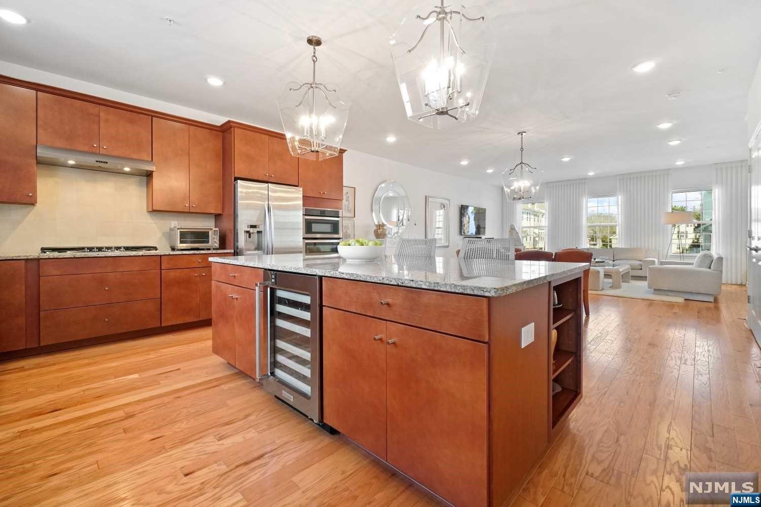 302 Orchard Terrace