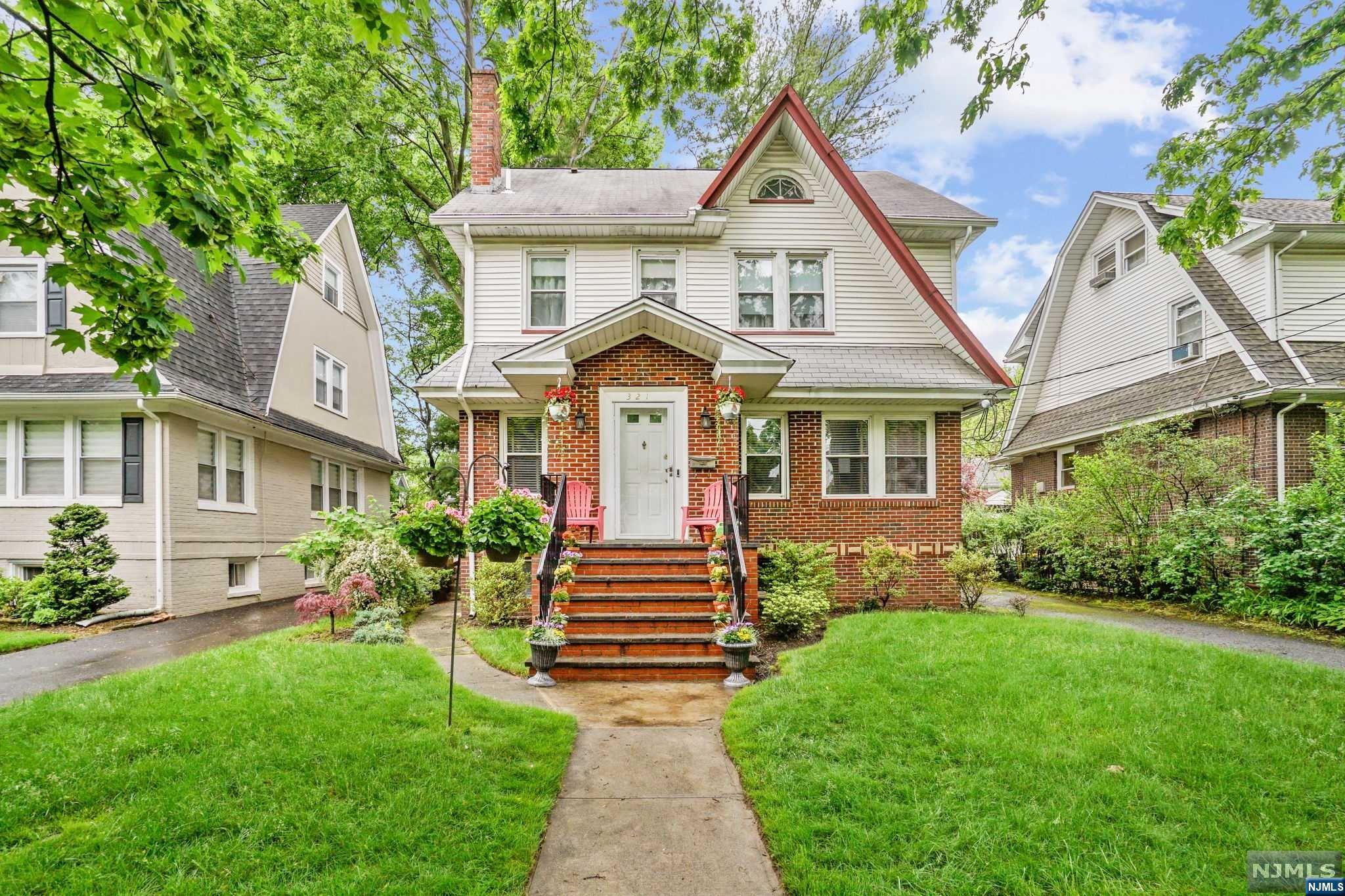 321 Griggs Avenue