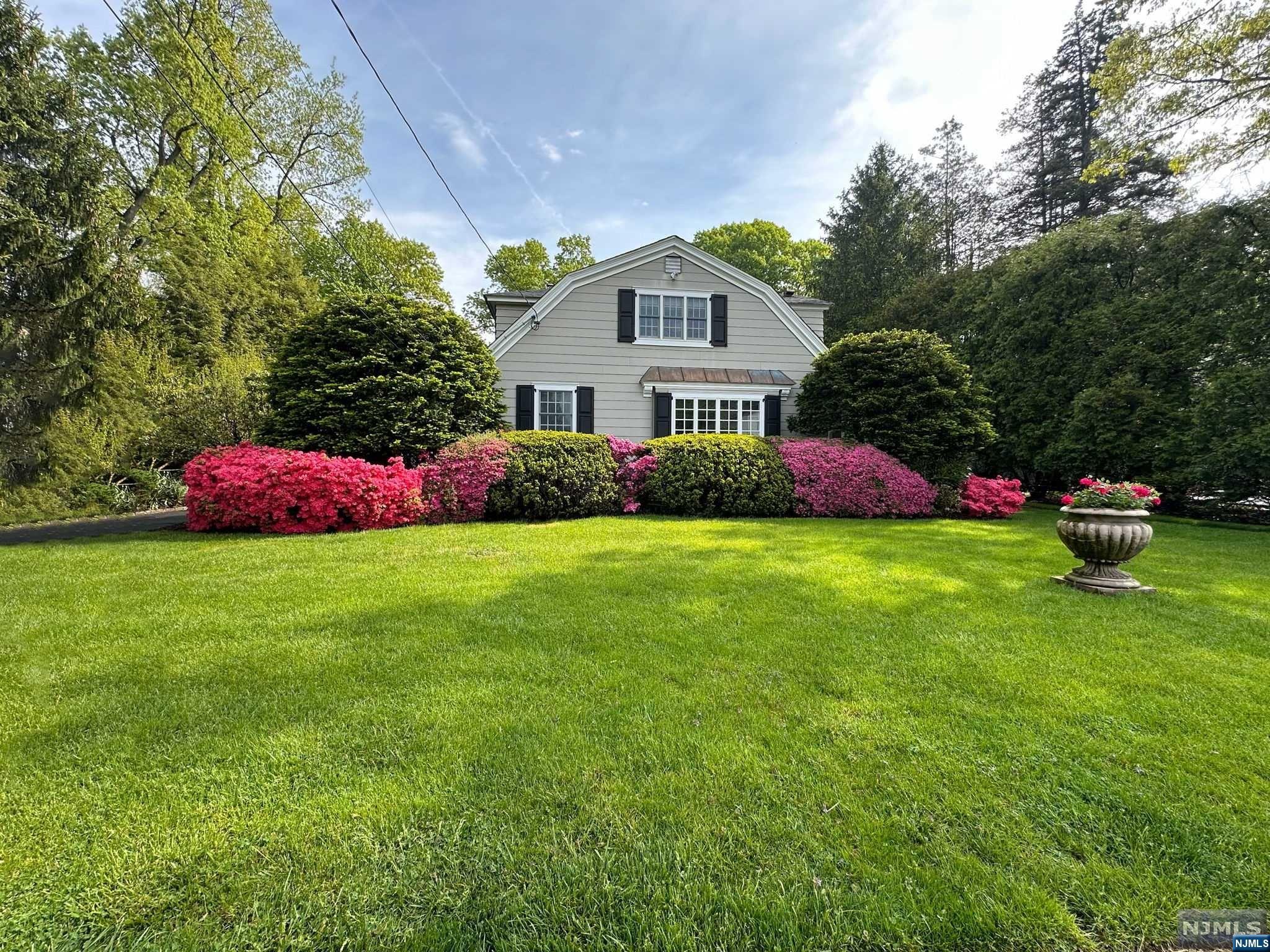 125 Oak Street