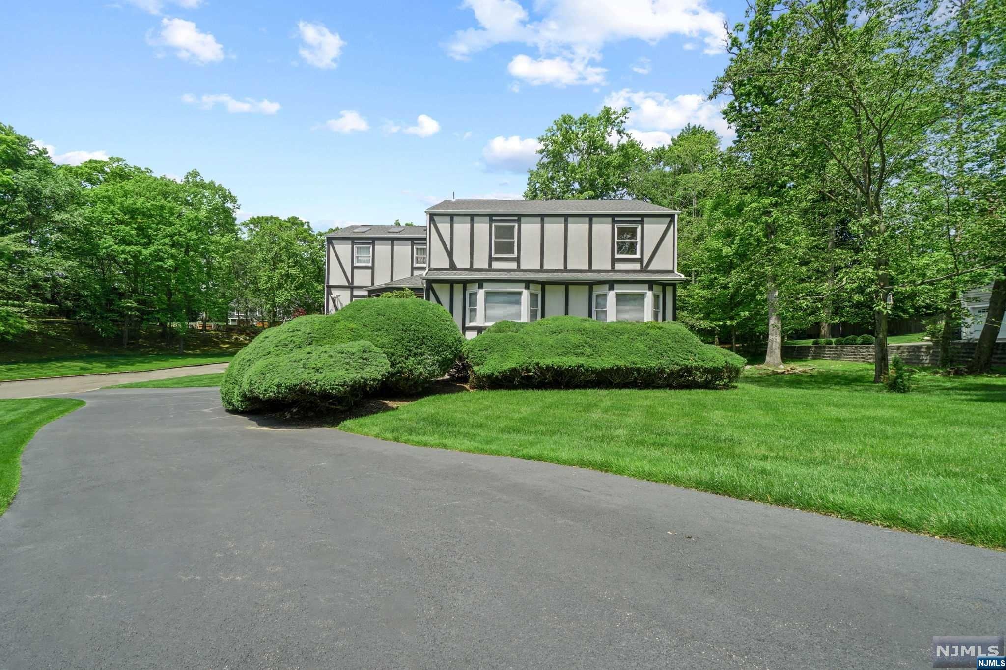 566 Wayne Drive