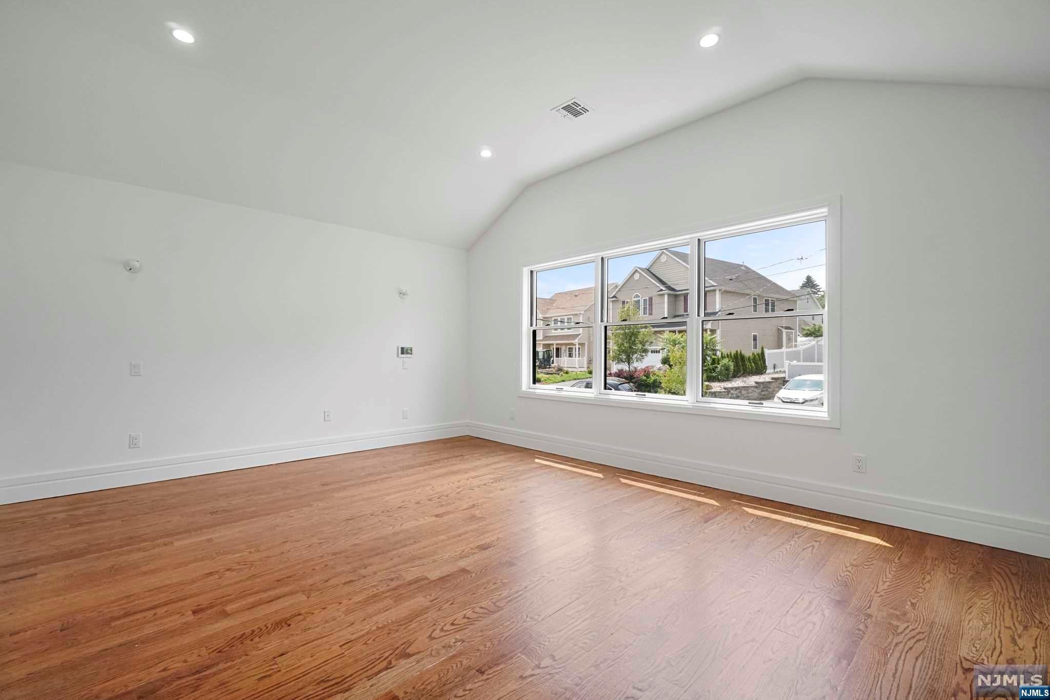15 Mountain Avenue