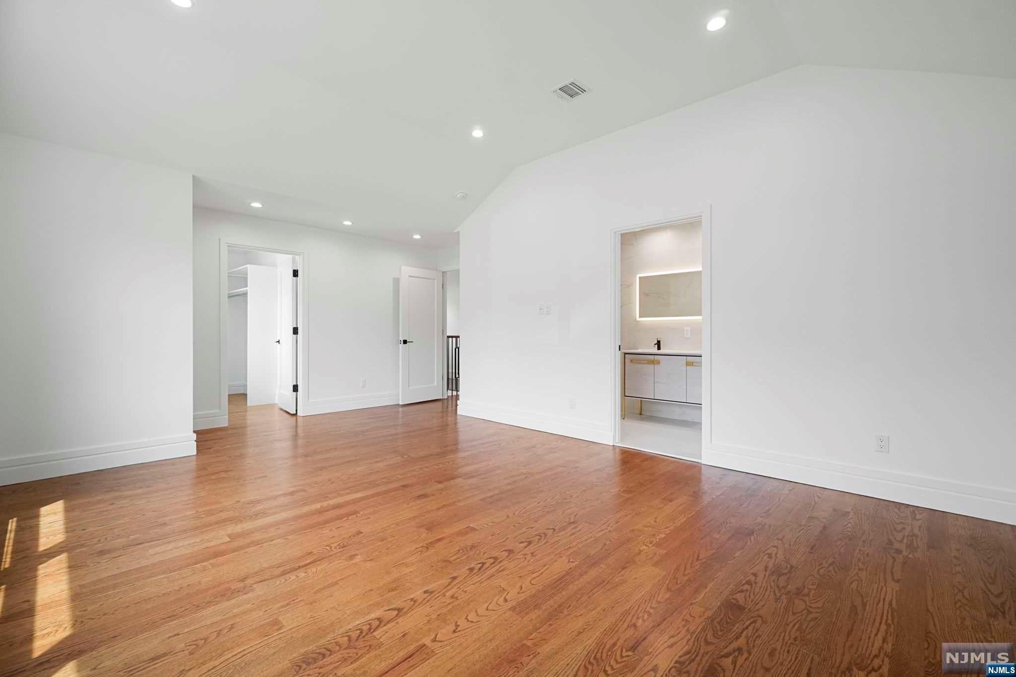 15 Mountain Avenue
