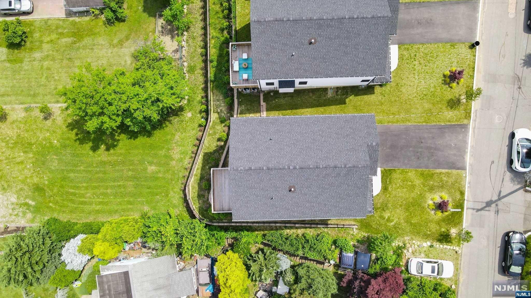 15 Mountain Avenue