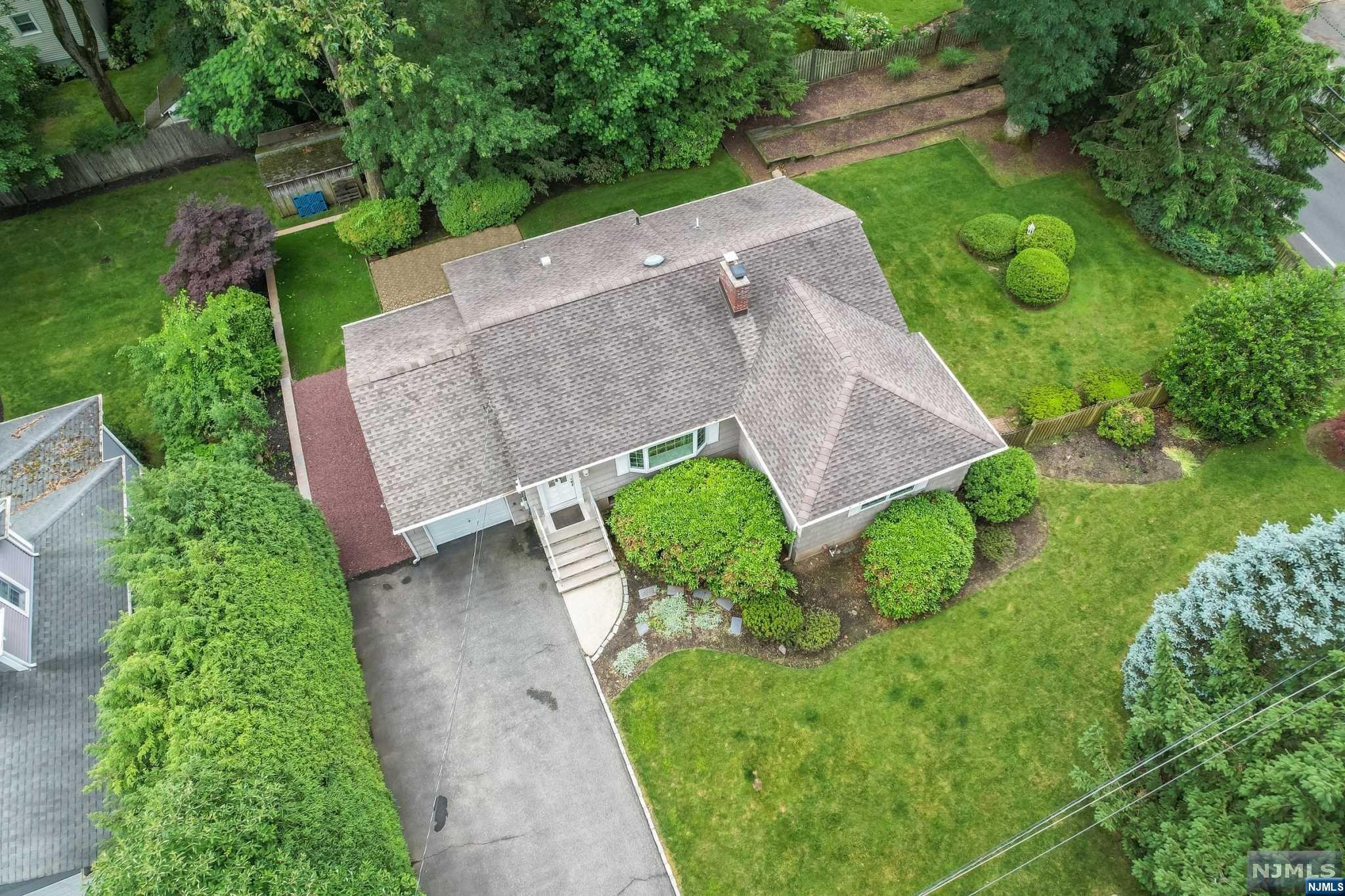 33 Dwight Avenue