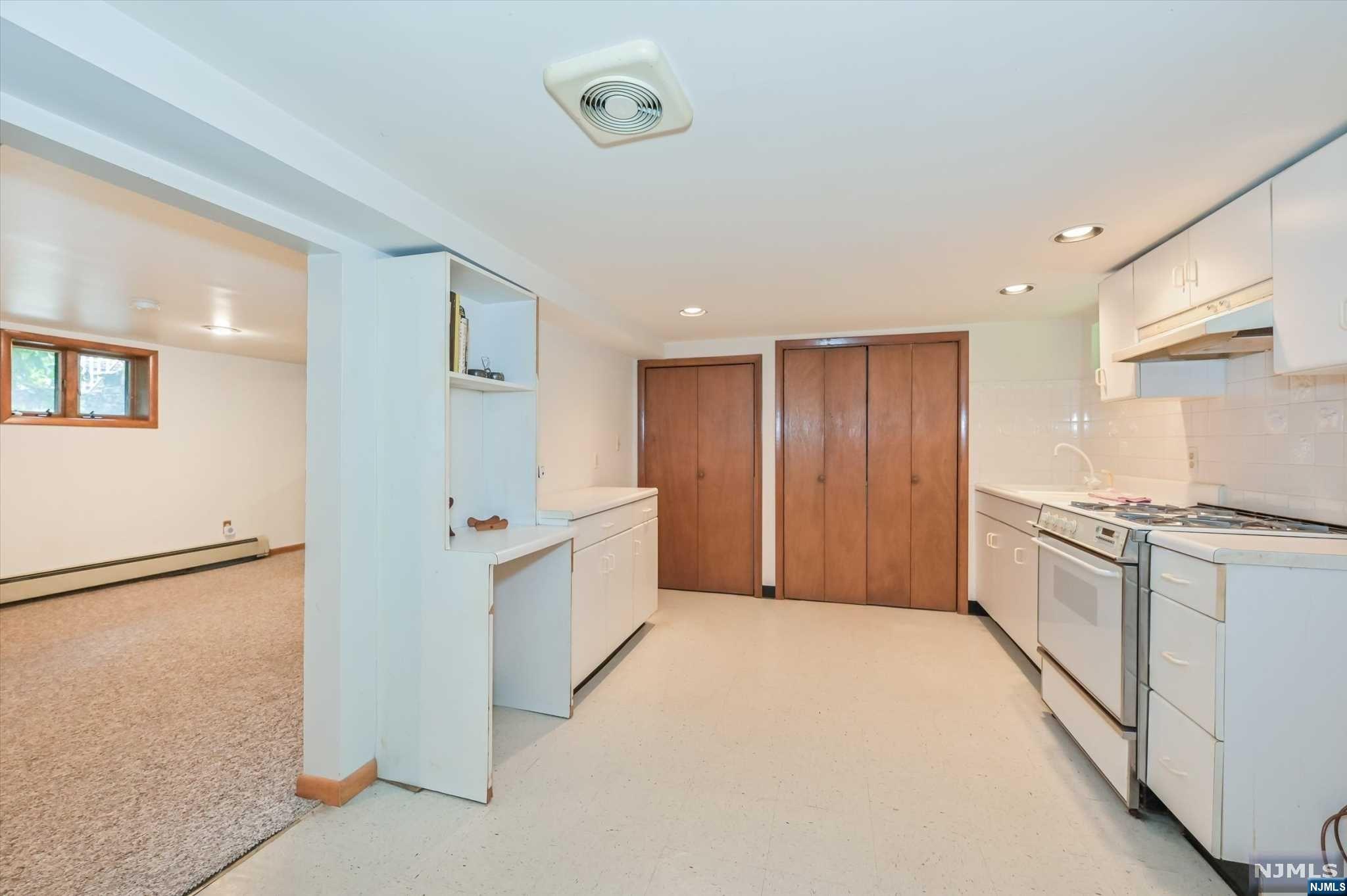 33 Dwight Avenue