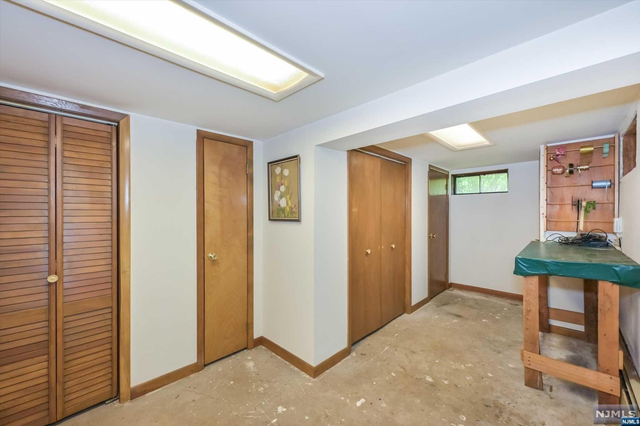 33 Dwight Avenue
