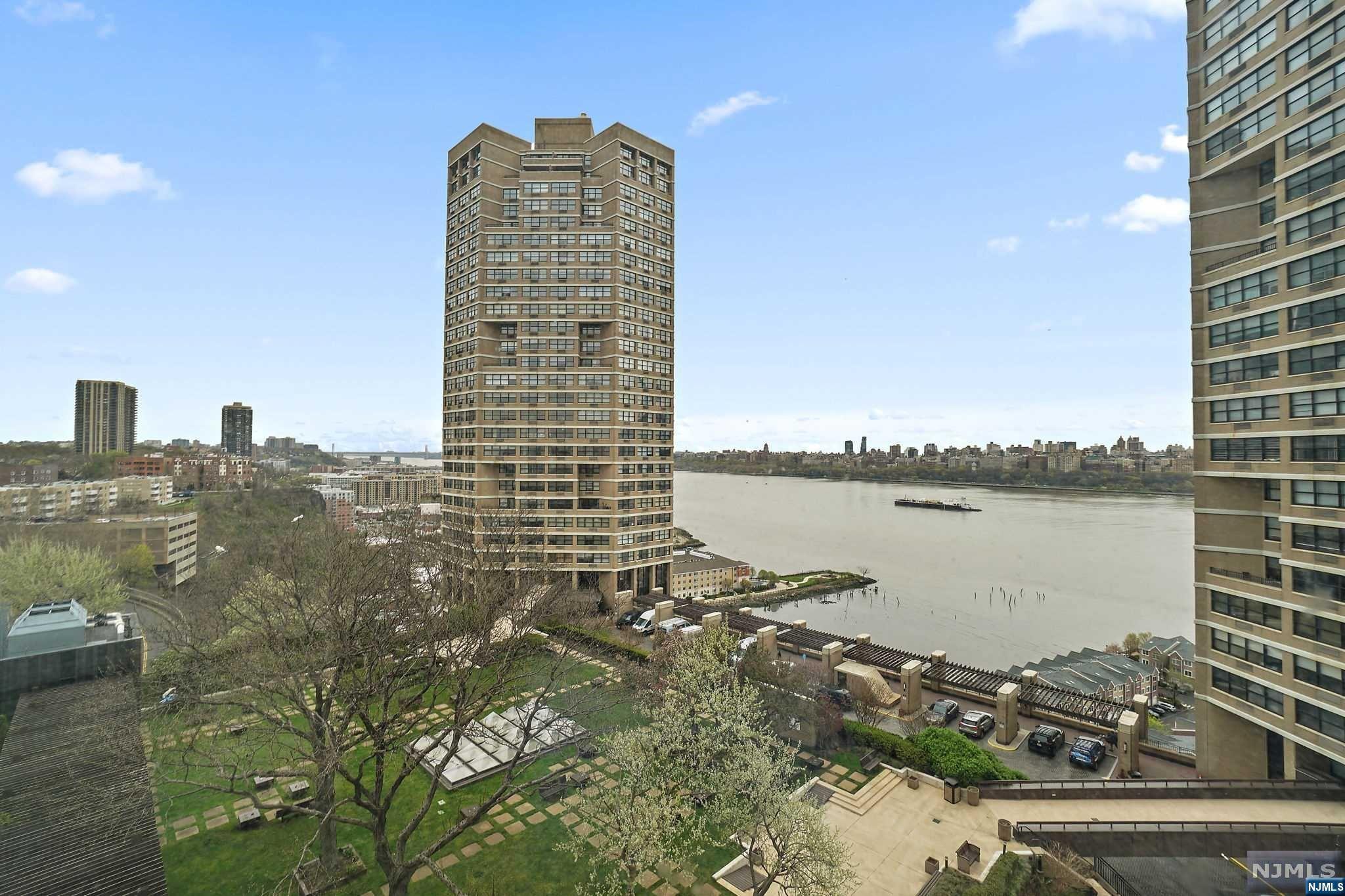7000 Boulevard East 30H