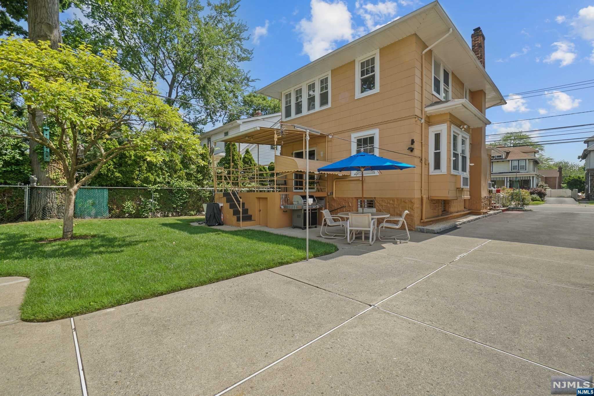 1115 Anderson Avenue