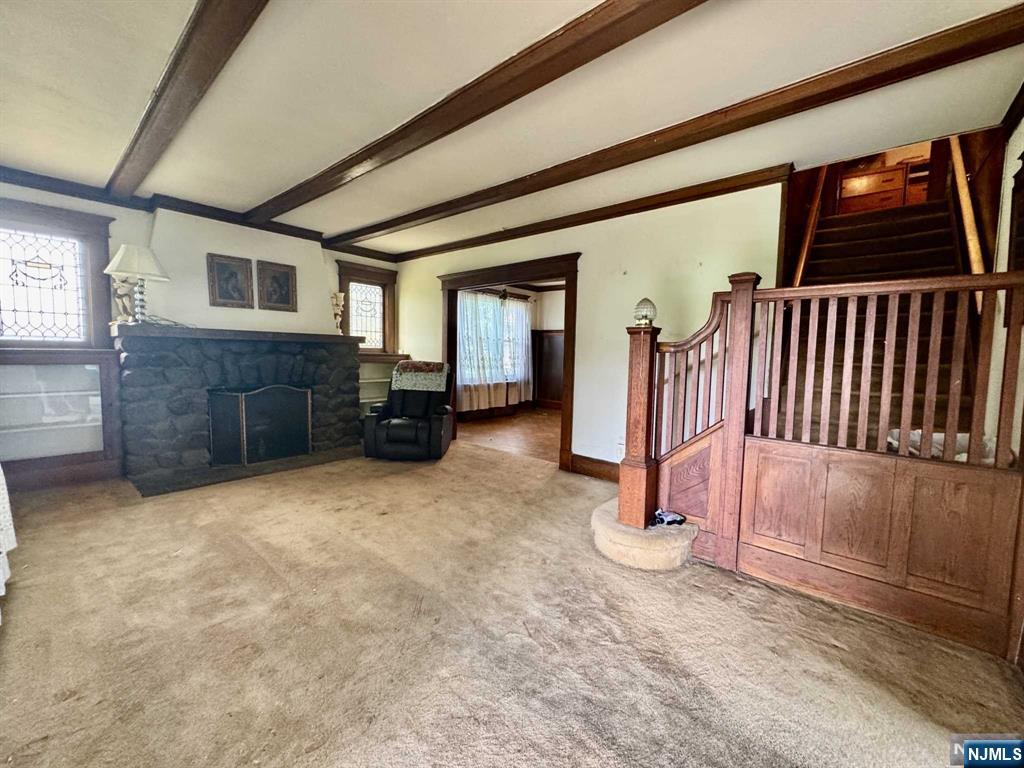 53 River Drive
