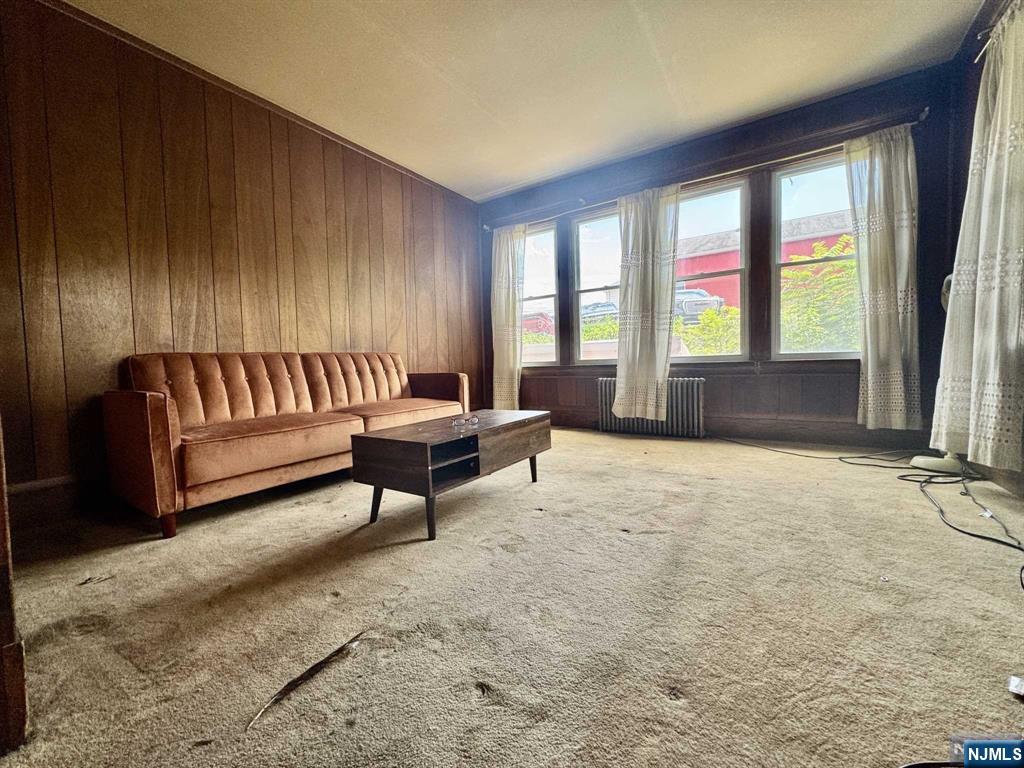 53 River Drive