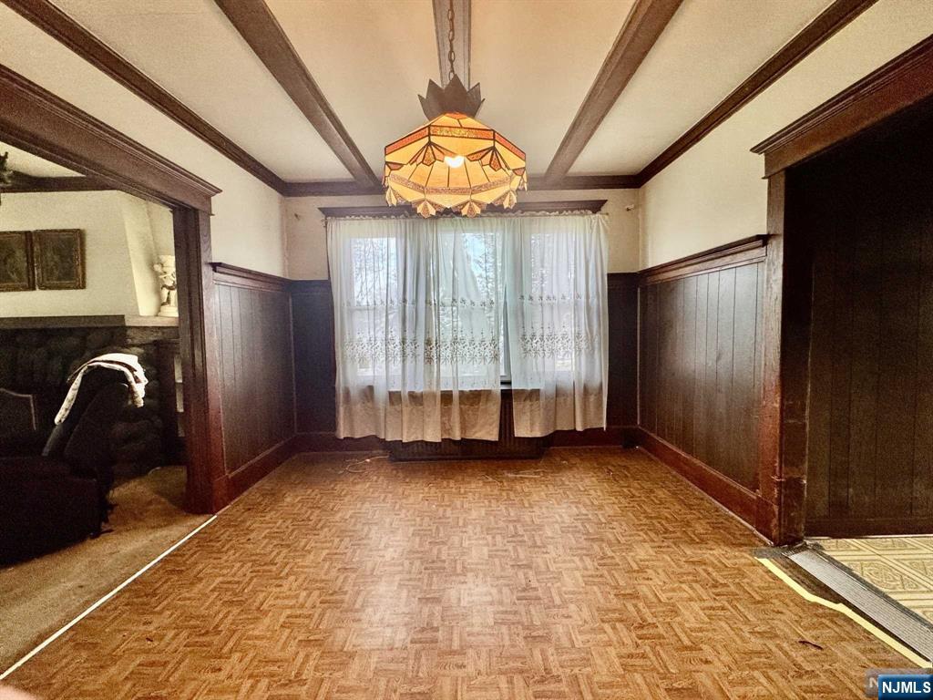 53 River Drive