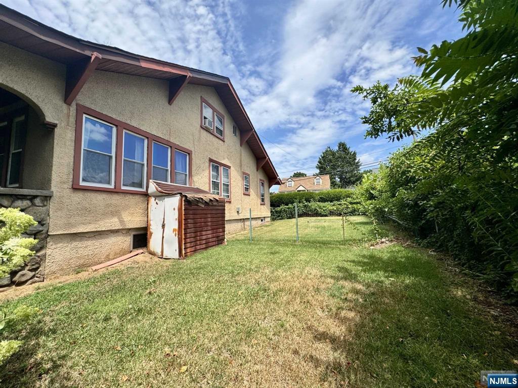 53 River Drive