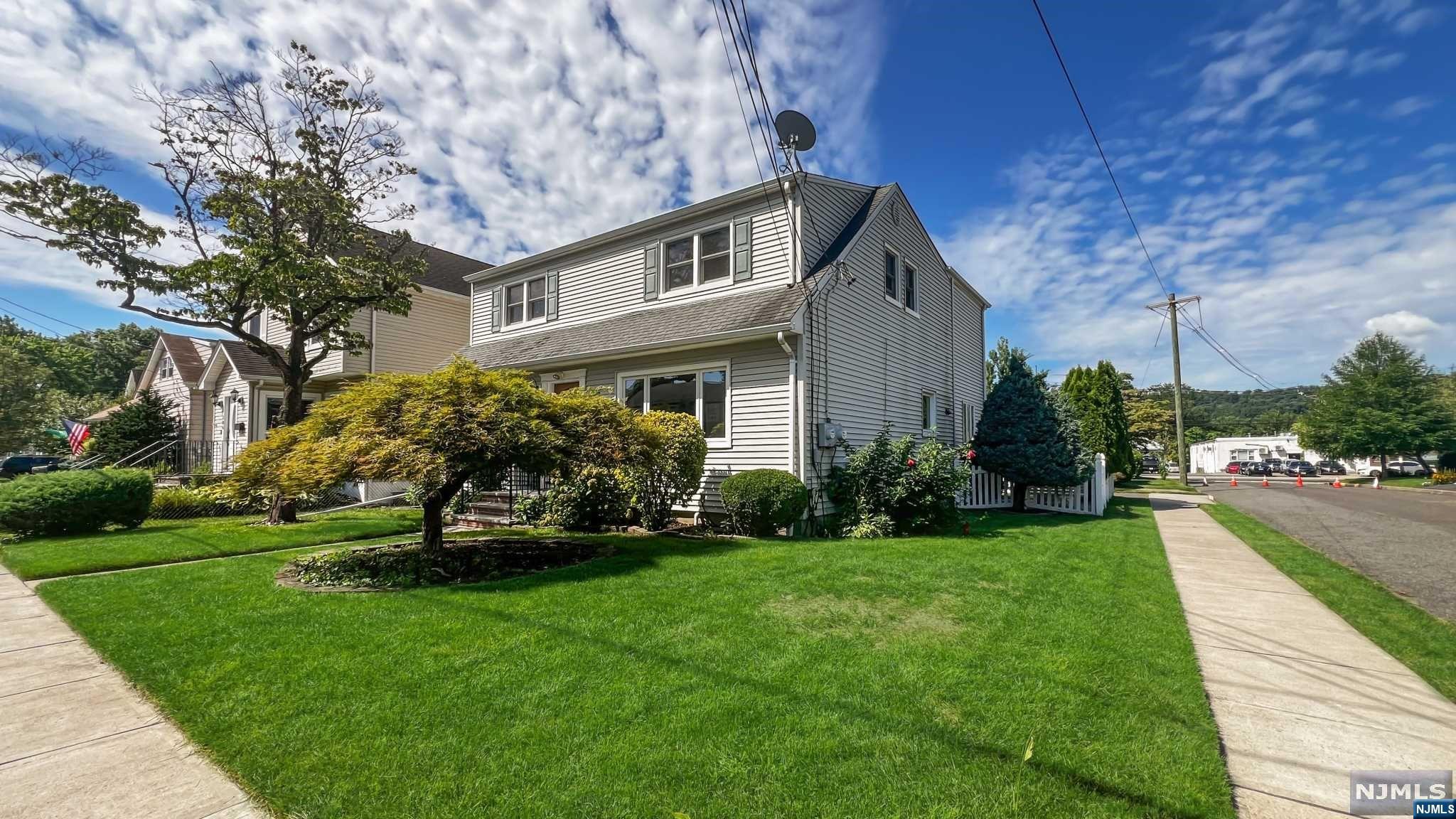 106 6th Avenue