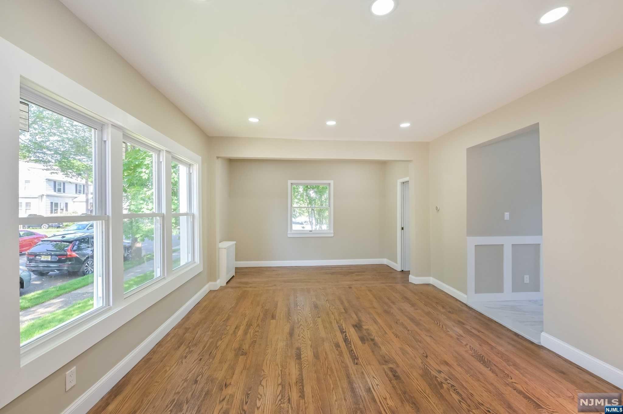 128 Grand Street