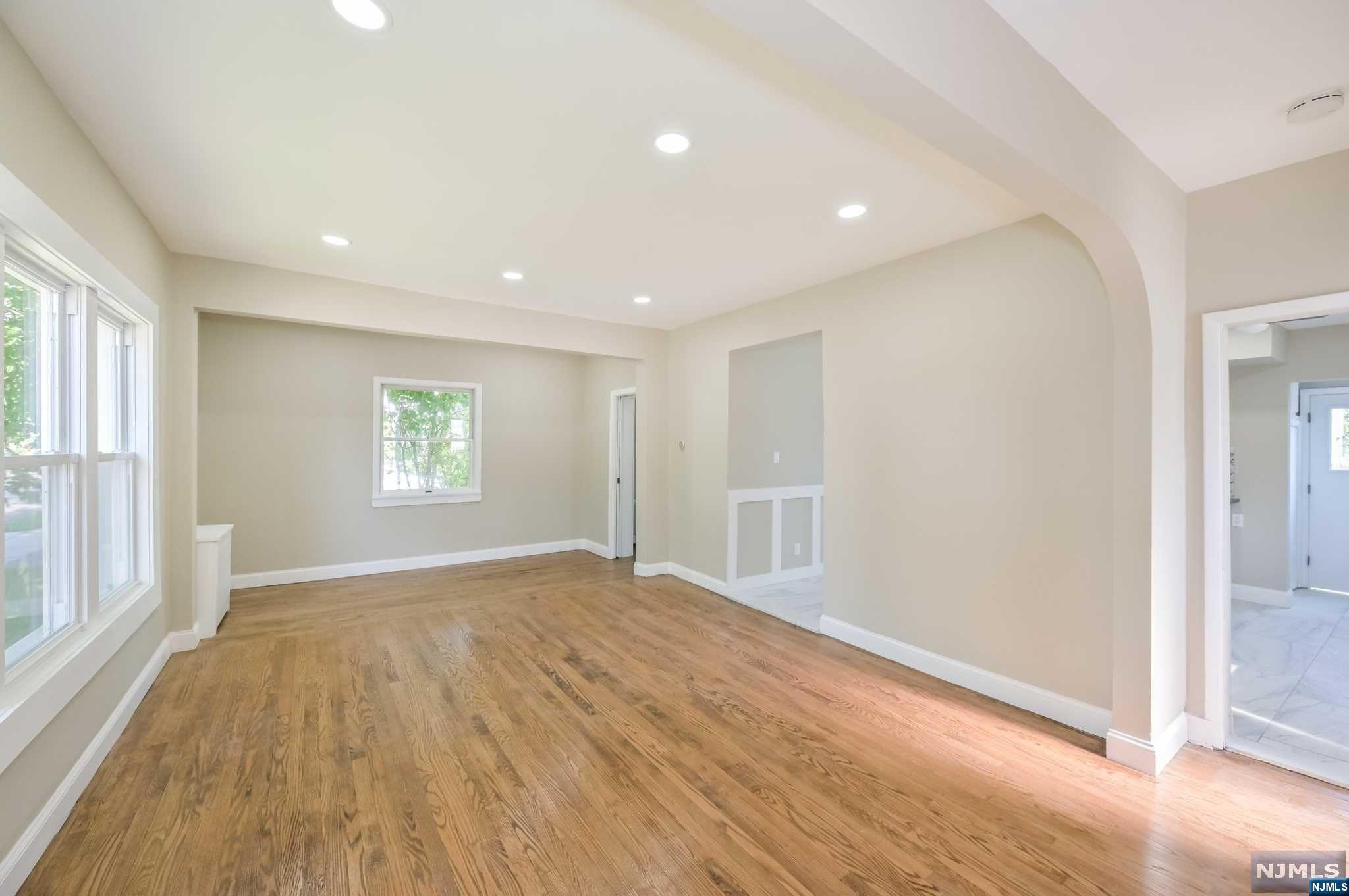 128 Grand Street