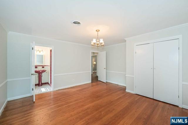 954 Phyllis Lane