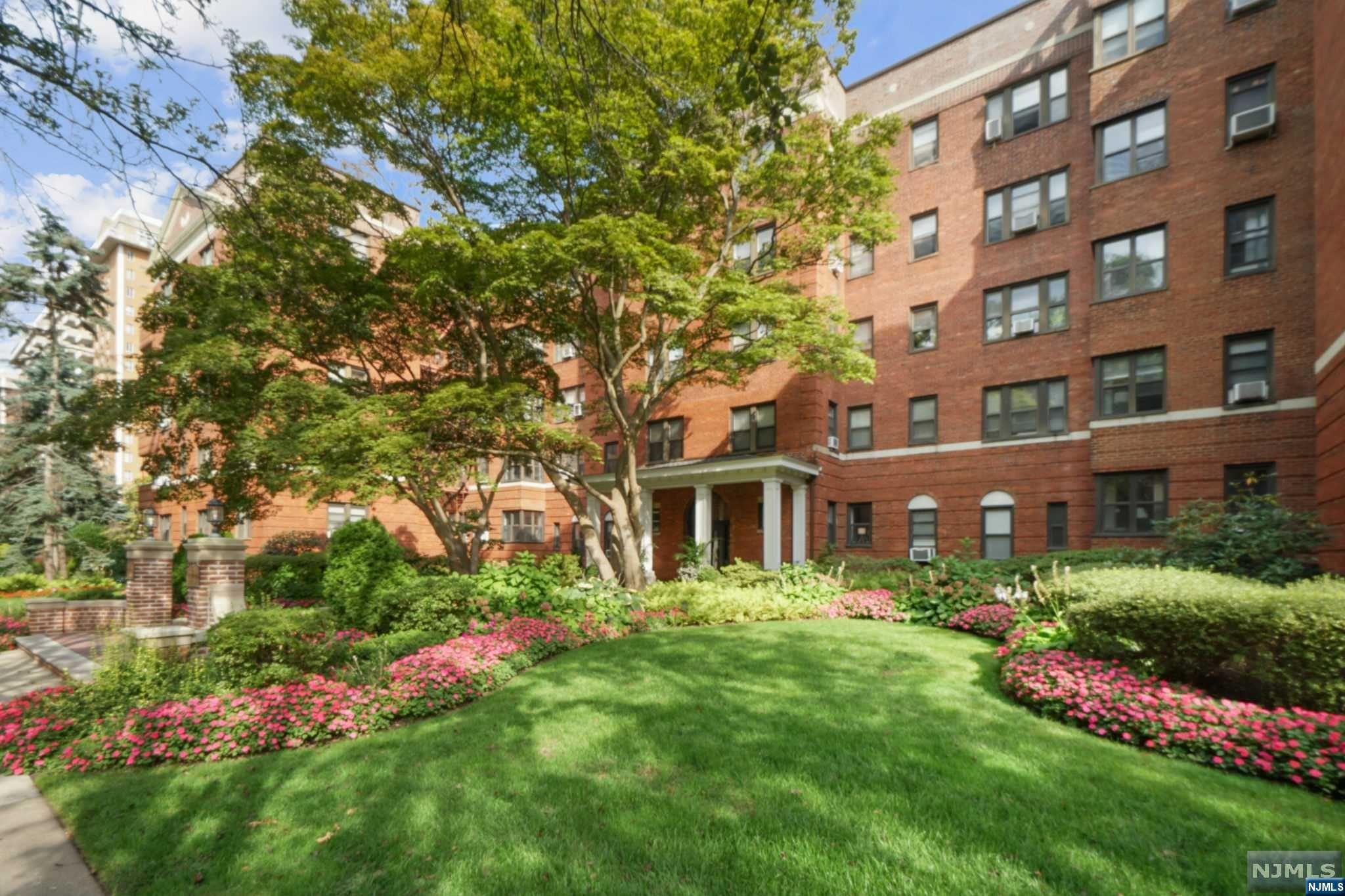 100 Prospect Avenue 2G